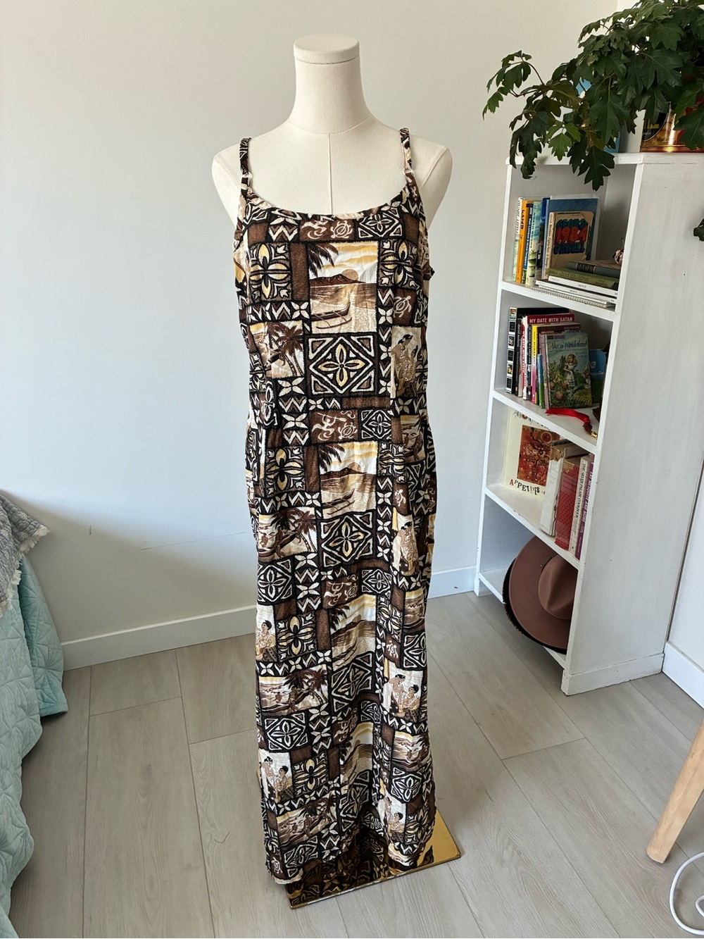 Vintage Hilo Hattie The Hawaiian Original Brown Print Strappy Maxi Dress - Picture 2 of 6